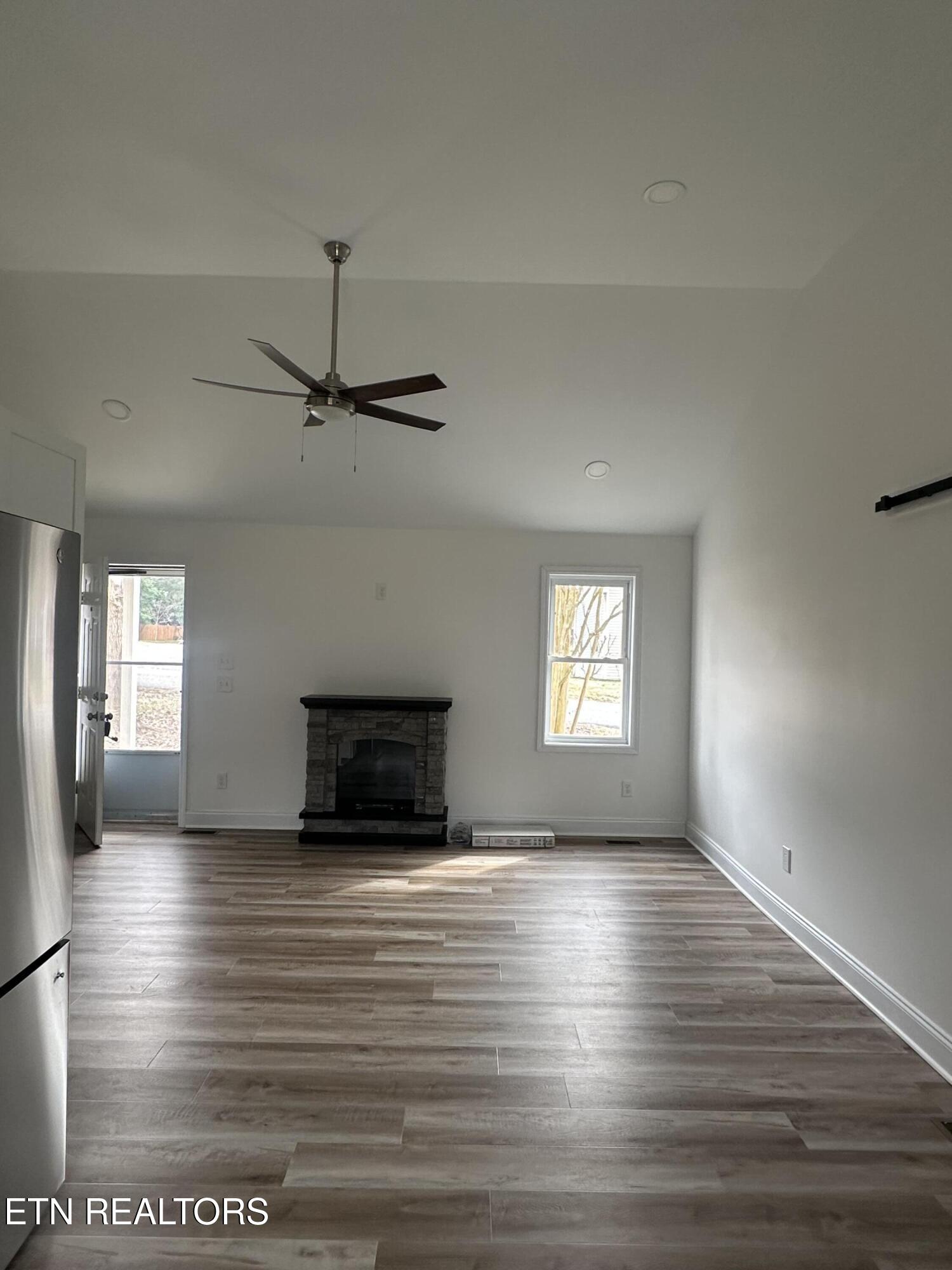 1915 Wells Drive Powell, TN 37849 - Photo 7 of 10 IMG_6230