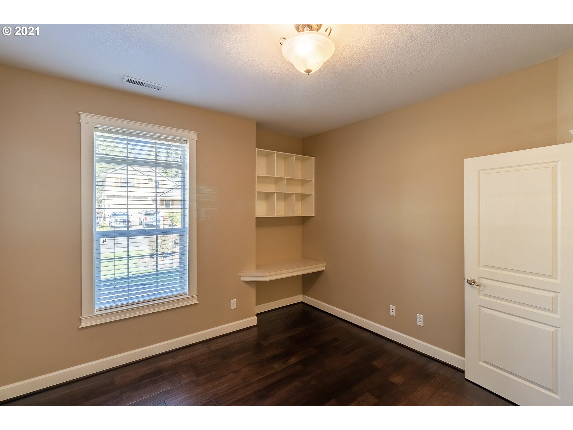 882 Northwest Angel Heights Road Stevenson, WA 98648 - Photo 13 of 32