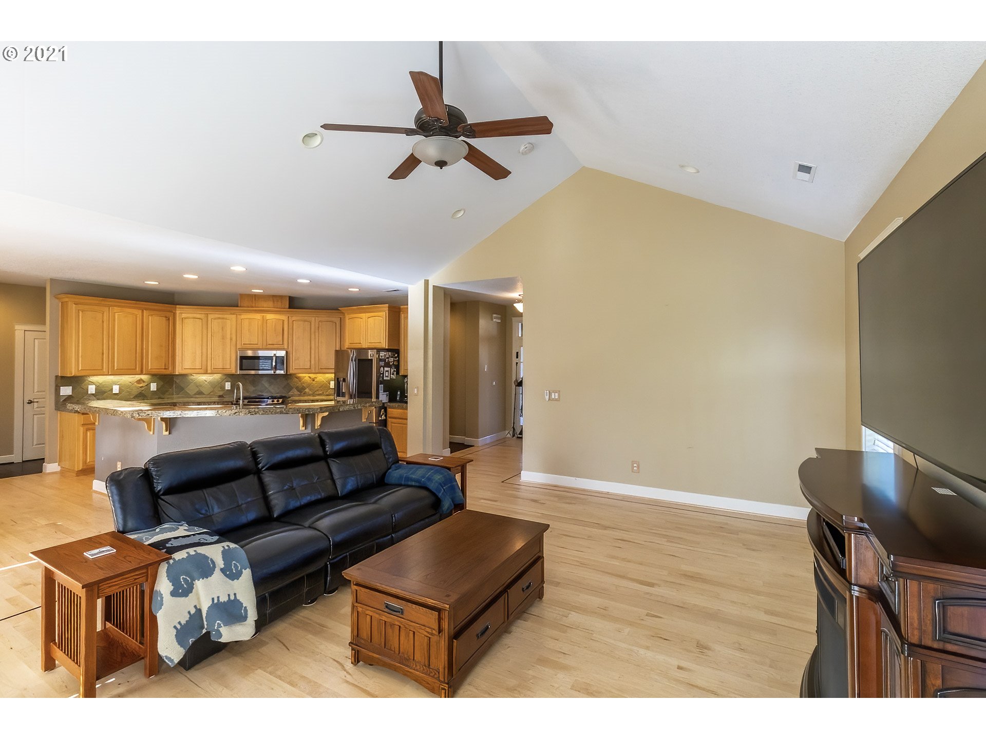 882 Northwest Angel Heights Road Stevenson, WA 98648 - Photo 8 of 32