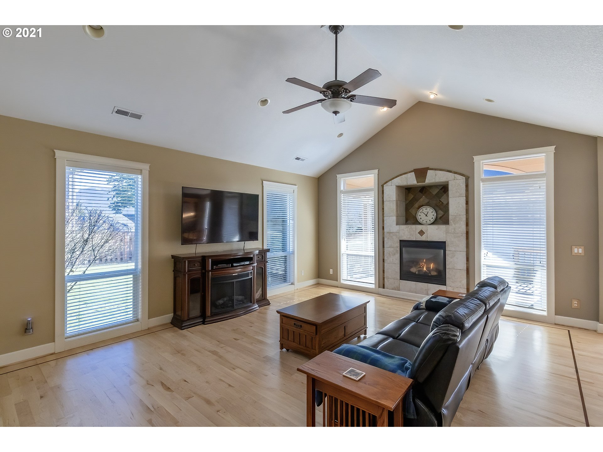 882 Northwest Angel Heights Road Stevenson, WA 98648 - Photo 9 of 32