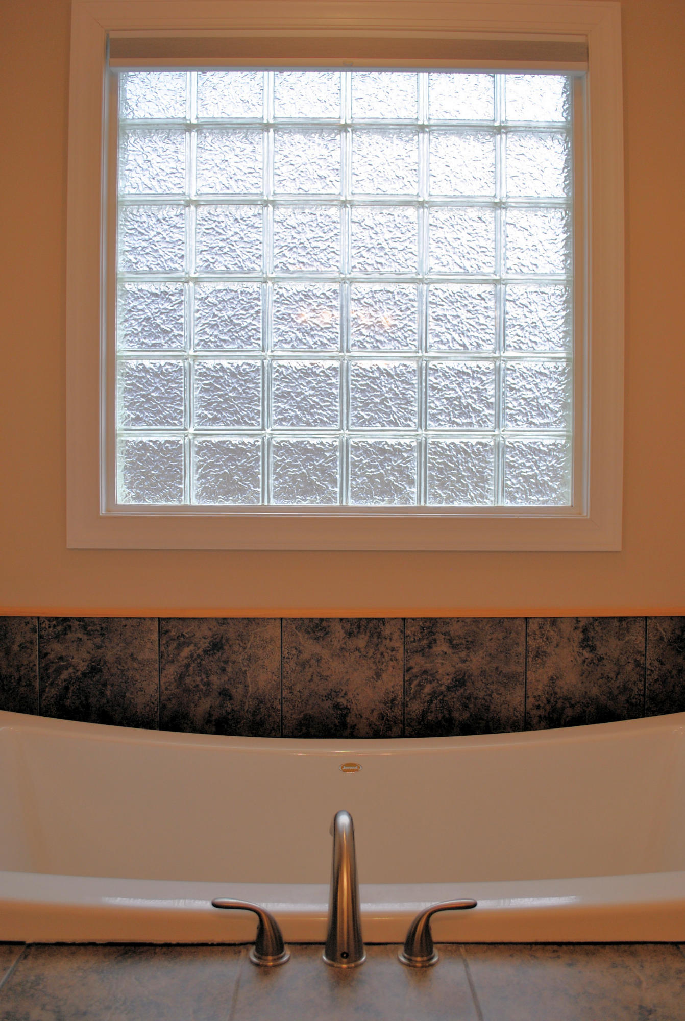 4551 Northside Road Newport, VA 24128 - Photo 42 of 91 Soaking Tub