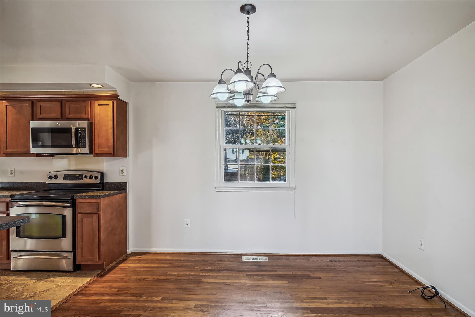 3708 Briars Road Olney, MD 20832 - Photo 11 of 55 Dining Area