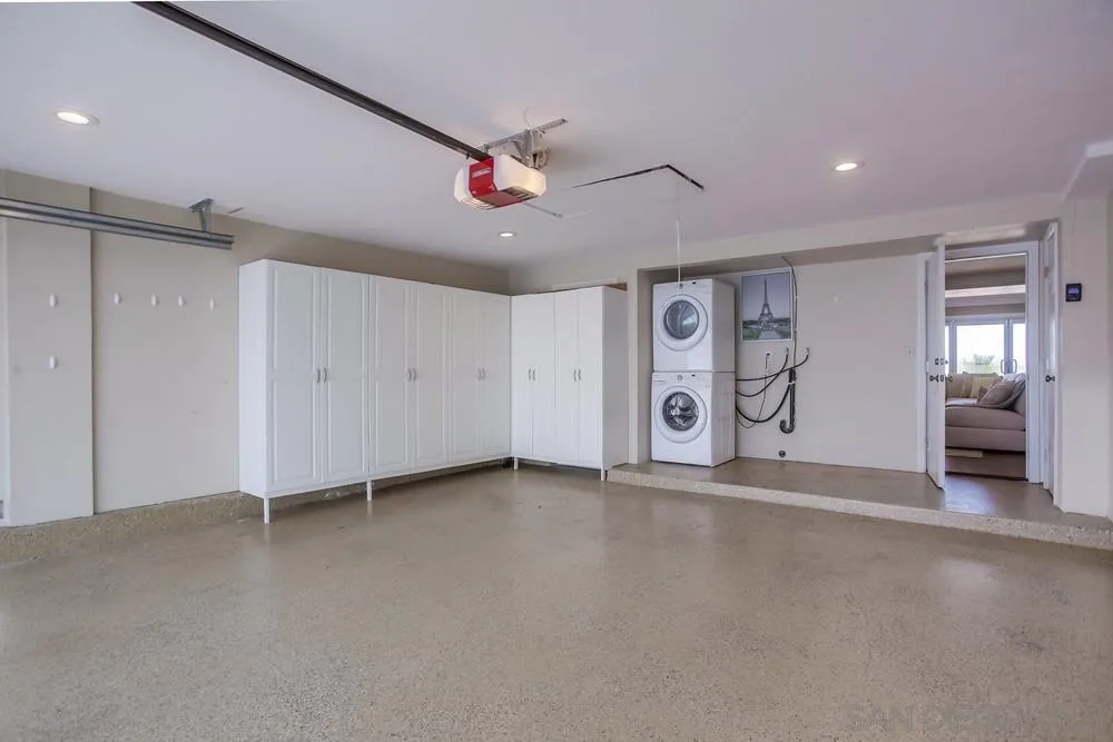 13495 Mango Drive Del Mar, CA 92014 - Photo 47 of 53 a view of an empty room