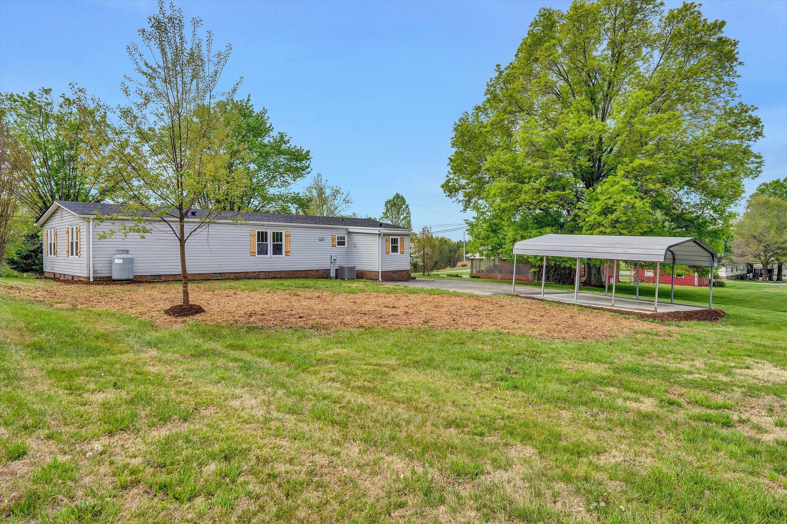 1810 Scuffling Hill Road Rocky Mount, VA 24151 - Photo 3 of 27 29-SGP-94