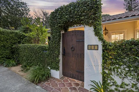$3,980,000 | 690 Lincoln Avenue, Palo Alto, CA 94301