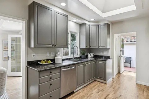 $3,980,000 | 690 Lincoln Avenue, Palo Alto, CA 94301