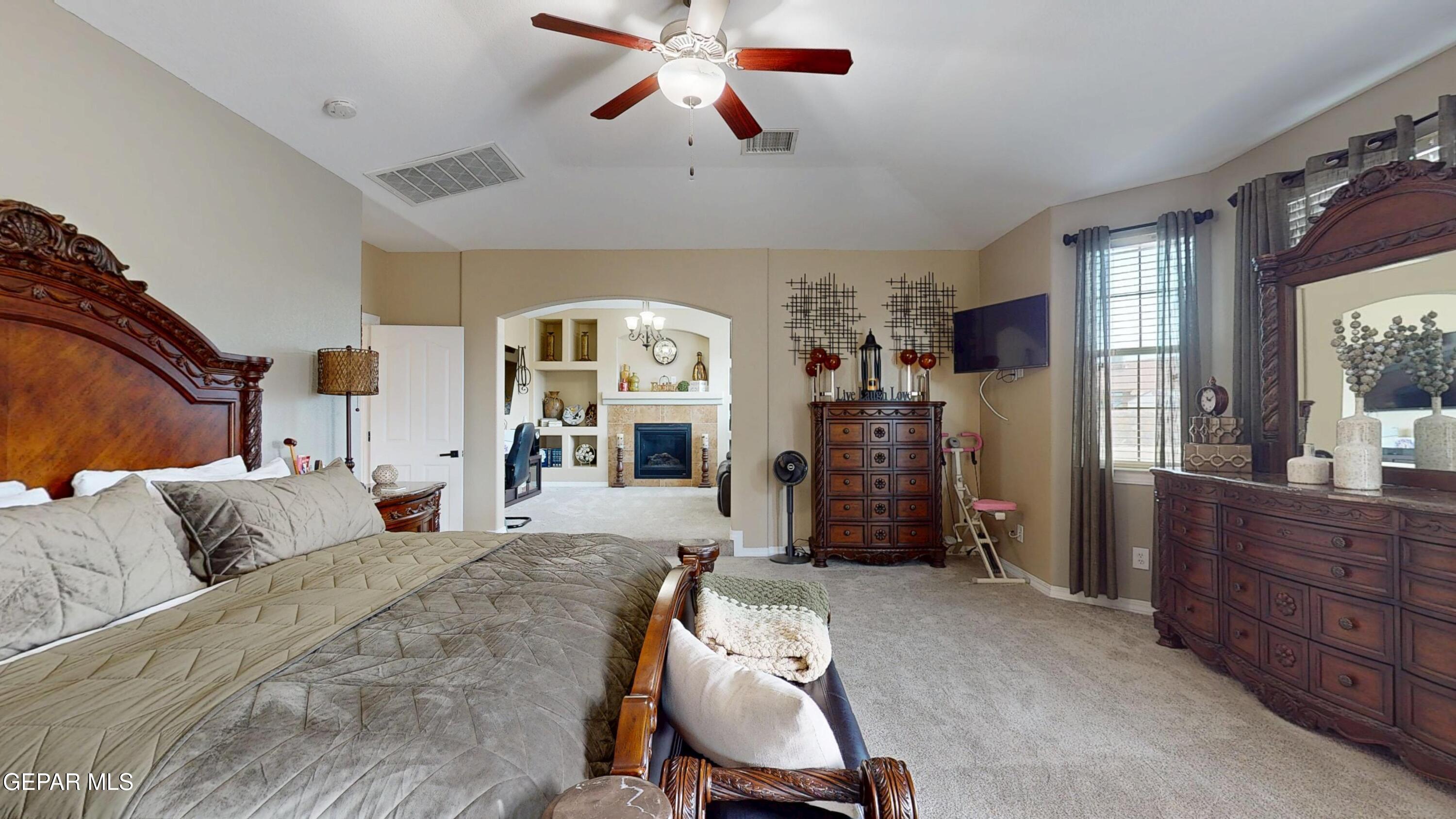 12239 Rathmore Drive El Paso, TX 79928 - Photo 38 of 60 Primary Bedrm
