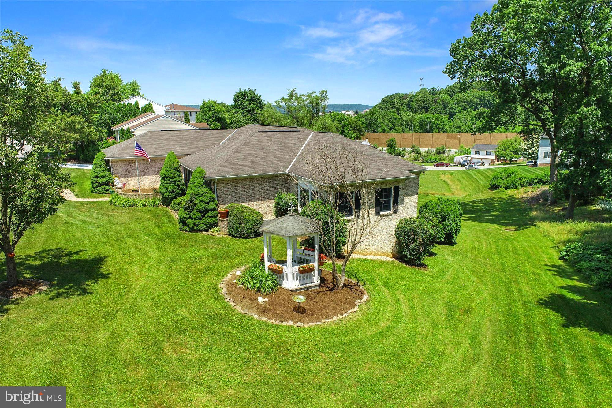 1310 Toann Road York, PA 17403 - Photo 5 of 61 Gallery Image 5