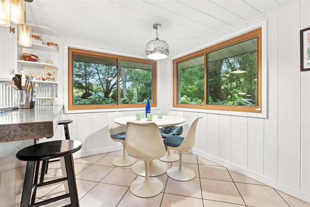 4292 Pier Road Benton Harbor, MI 49022 - Photo 9 of 28 Gallery Image 9