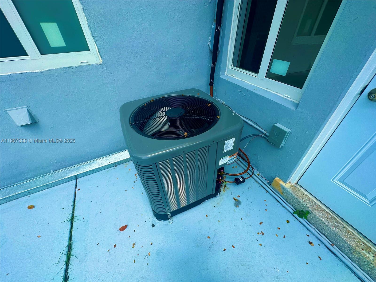 5740 Freedom Street Hollywood, FL 33021 - Photo 44 of 44 a bathroom with a sink and toilet