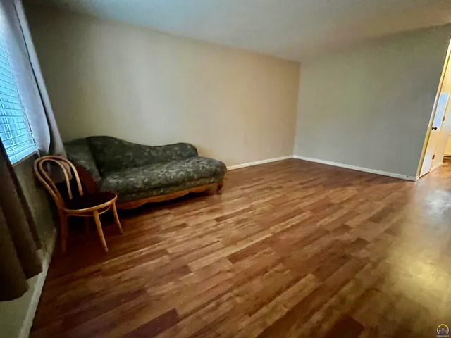 $129,900 | 2004 Greenbriar Drive, Emporia, KS 66801