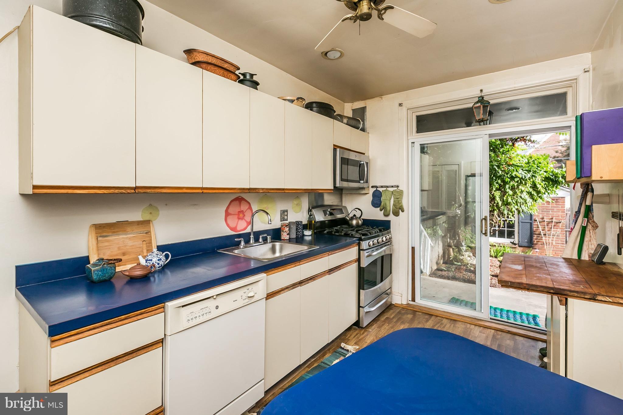 320 Dunkirk Road Baltimore, MD 21212 - Photo 8 of 27 Kitchen