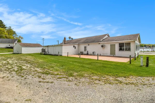 $795,000 | 5164 Monroe Road, Pentwater, MI 49449