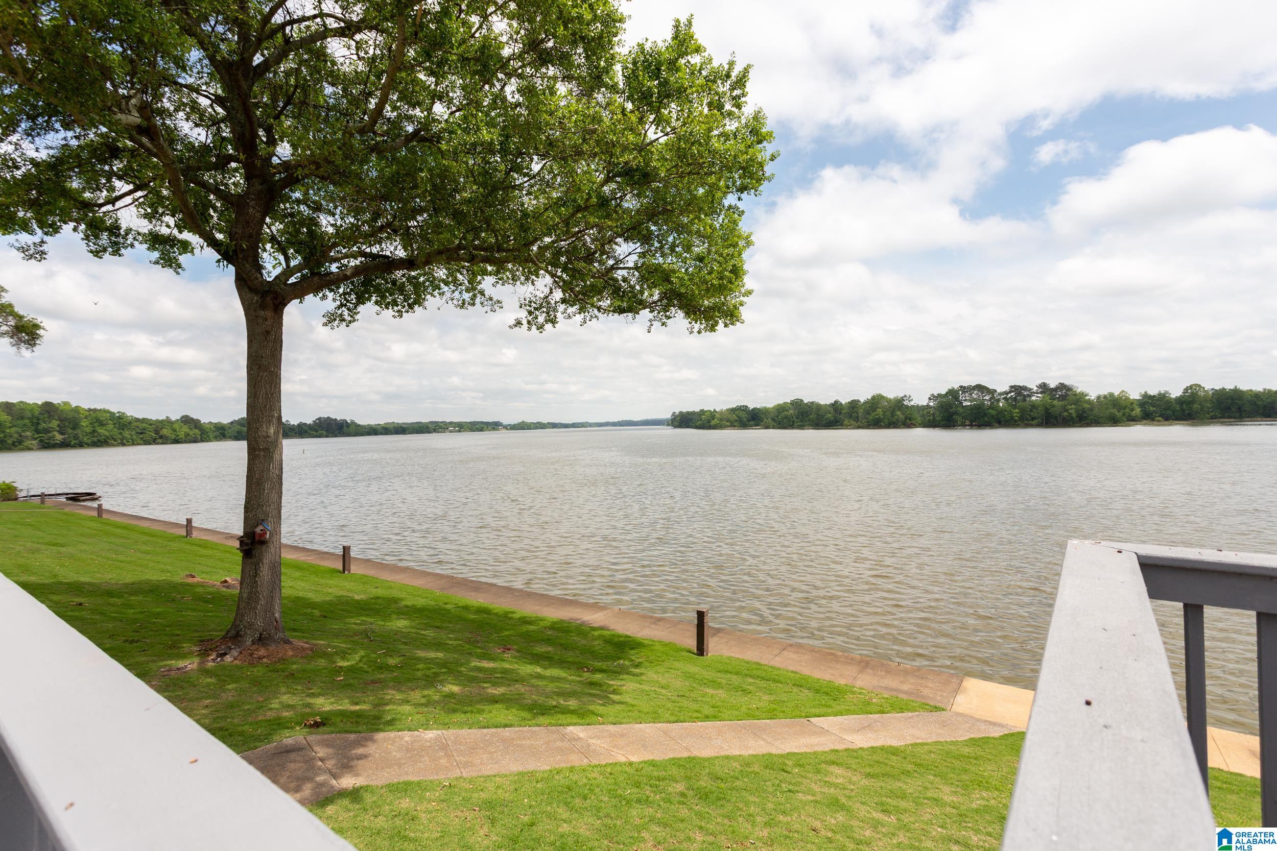 605 Paradise Isle, Unit 605 Riverside, AL 35135 - Photo 3 of 41