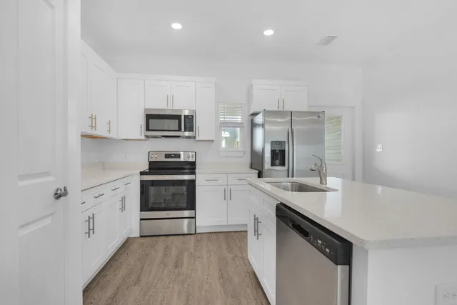 $1,850 | 112 Date Palm Lane, Freeport, FL 32439