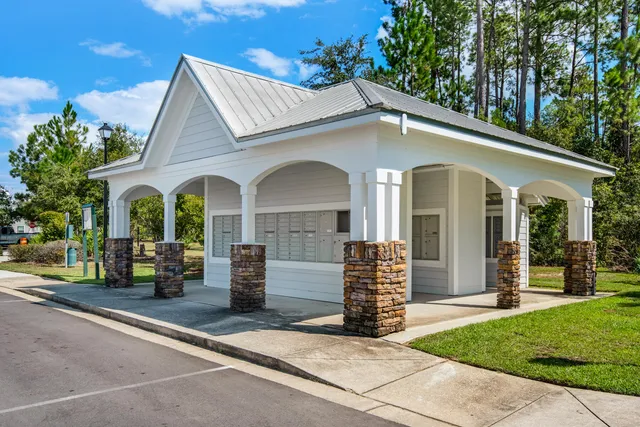 $1,850 | 112 Date Palm Lane, Freeport, FL 32439