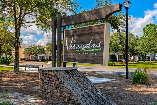 $1,850 | 112 Date Palm Lane, Freeport, FL 32439