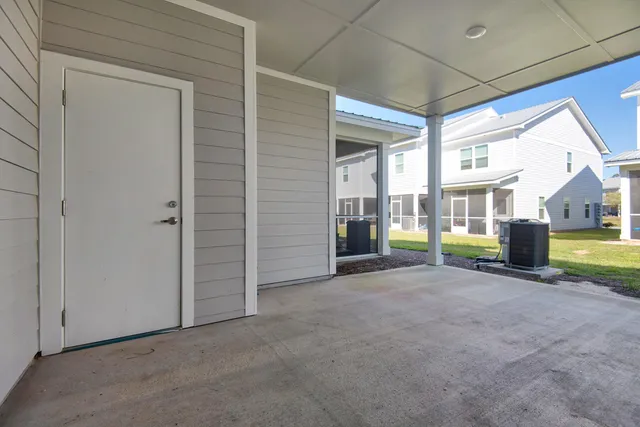 $1,850 | 112 Date Palm Lane, Freeport, FL 32439