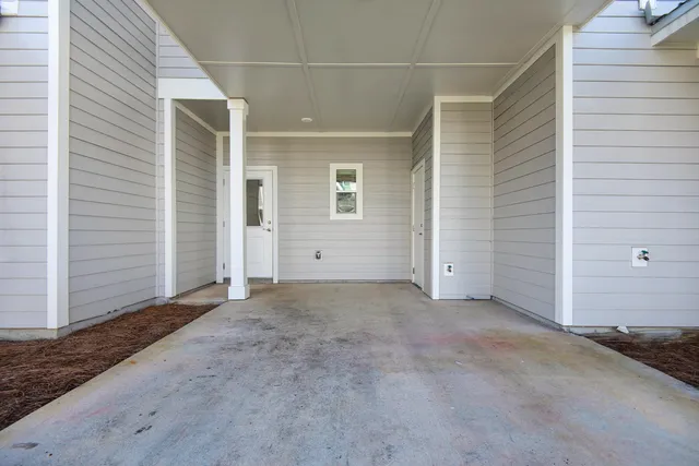 $1,850 | 112 Date Palm Lane, Freeport, FL 32439