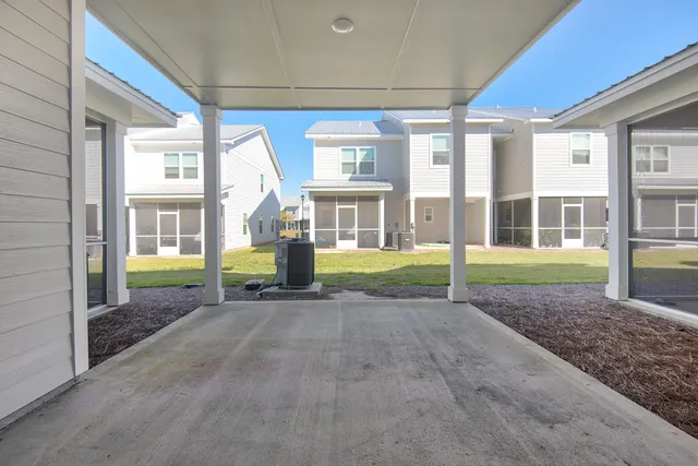 $1,850 | 112 Date Palm Lane, Freeport, FL 32439