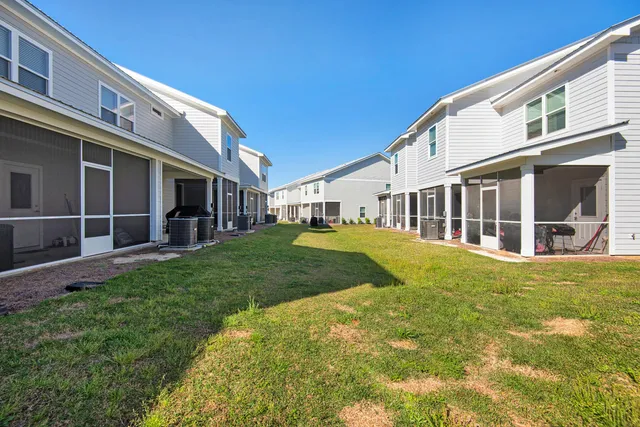 $1,850 | 112 Date Palm Lane, Freeport, FL 32439