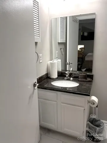 $2,200 | 8103 Circle Tree Lane, Charlotte, NC 28277