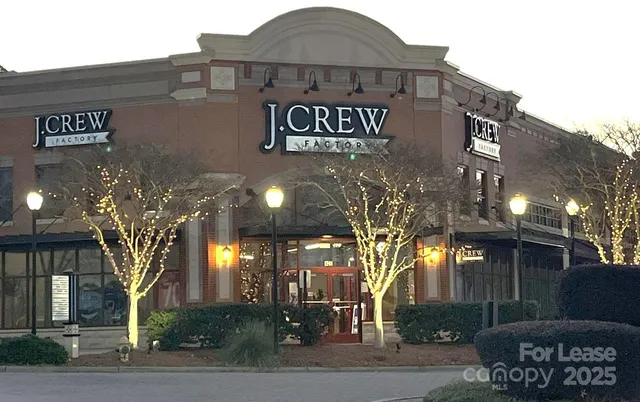 $2,200 | 8103 Circle Tree Lane, Charlotte, NC 28277