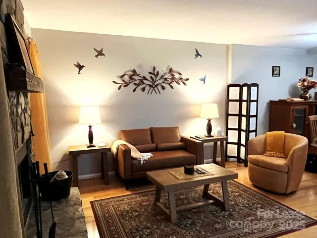 $2,200 | 8103 Circle Tree Lane, Charlotte, NC 28277