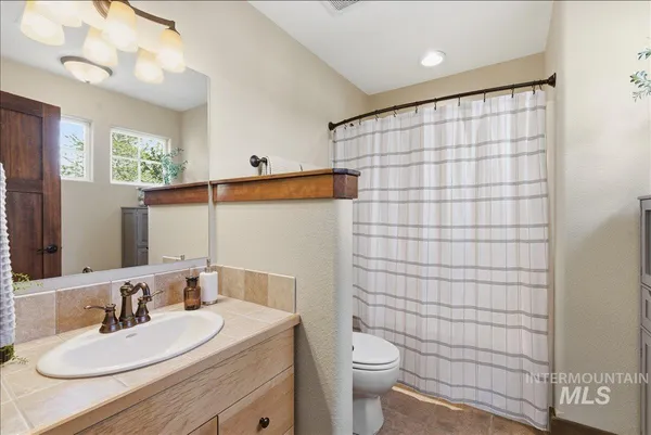 $605,000 | 369 East Wexford Lane, Eagle, ID 83616