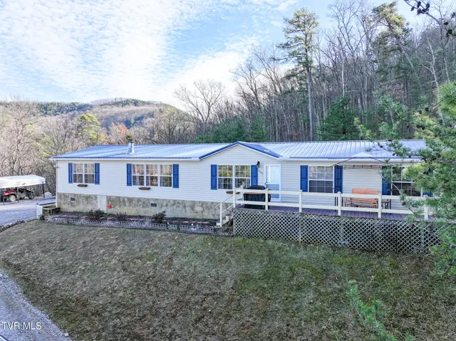$279,000 | 1243 Applewood Road, Newport, TN 37821