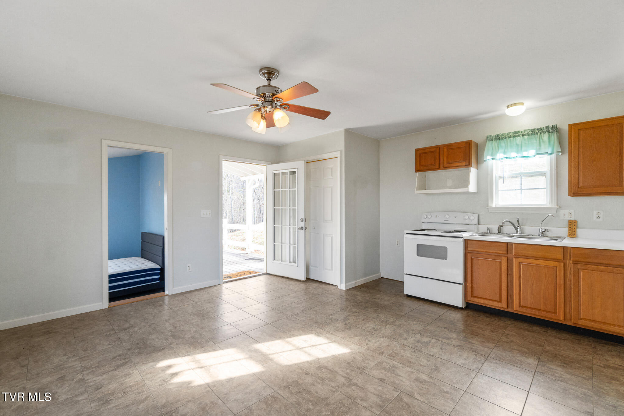 1243 Applewood Road Newport, TN 37821 - Photo 56 of 60 DSC05430