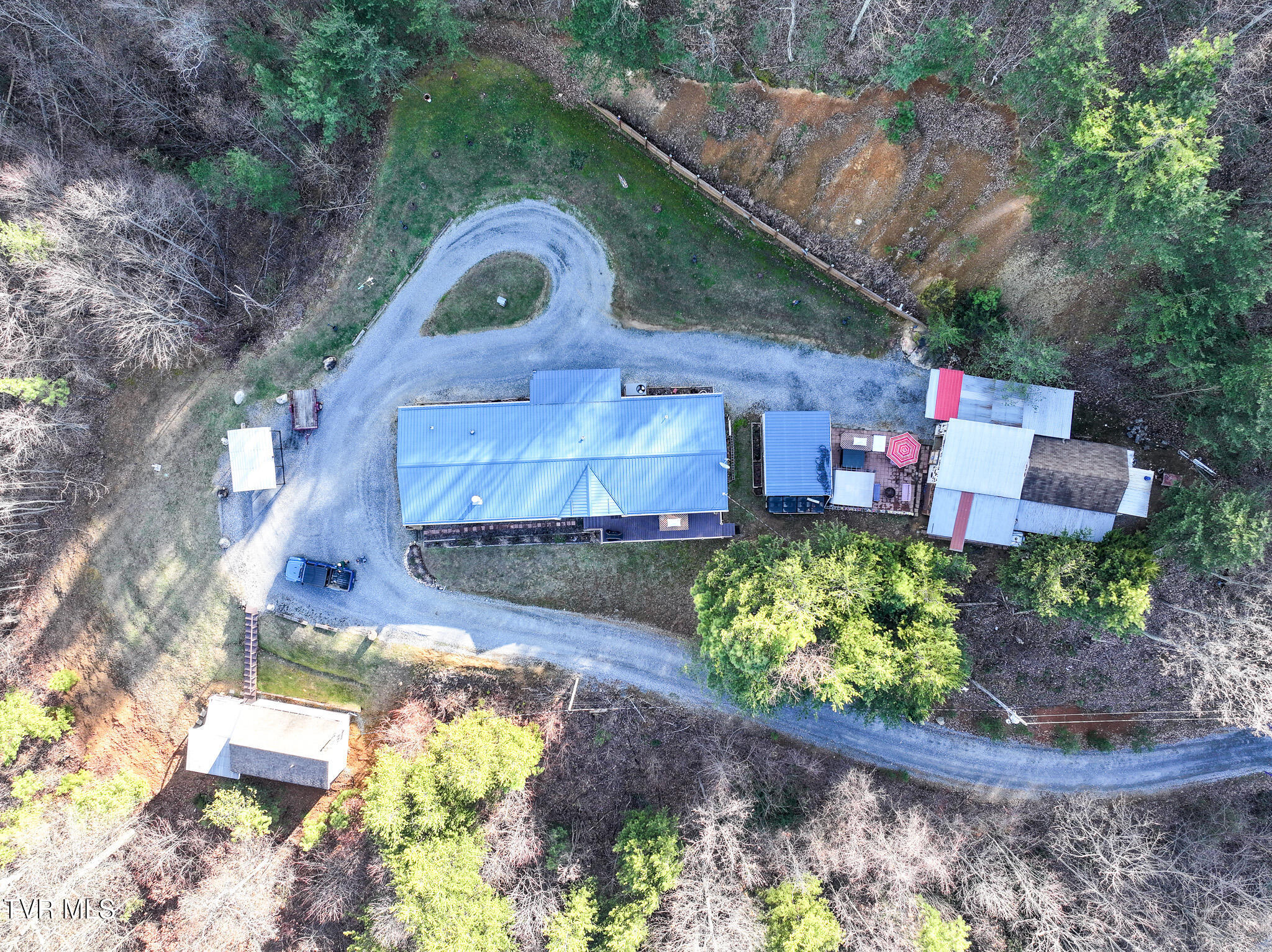 1243 Applewood Road Newport, TN 37821 - Photo 6 of 60 DJI_20251220170549_0459_D