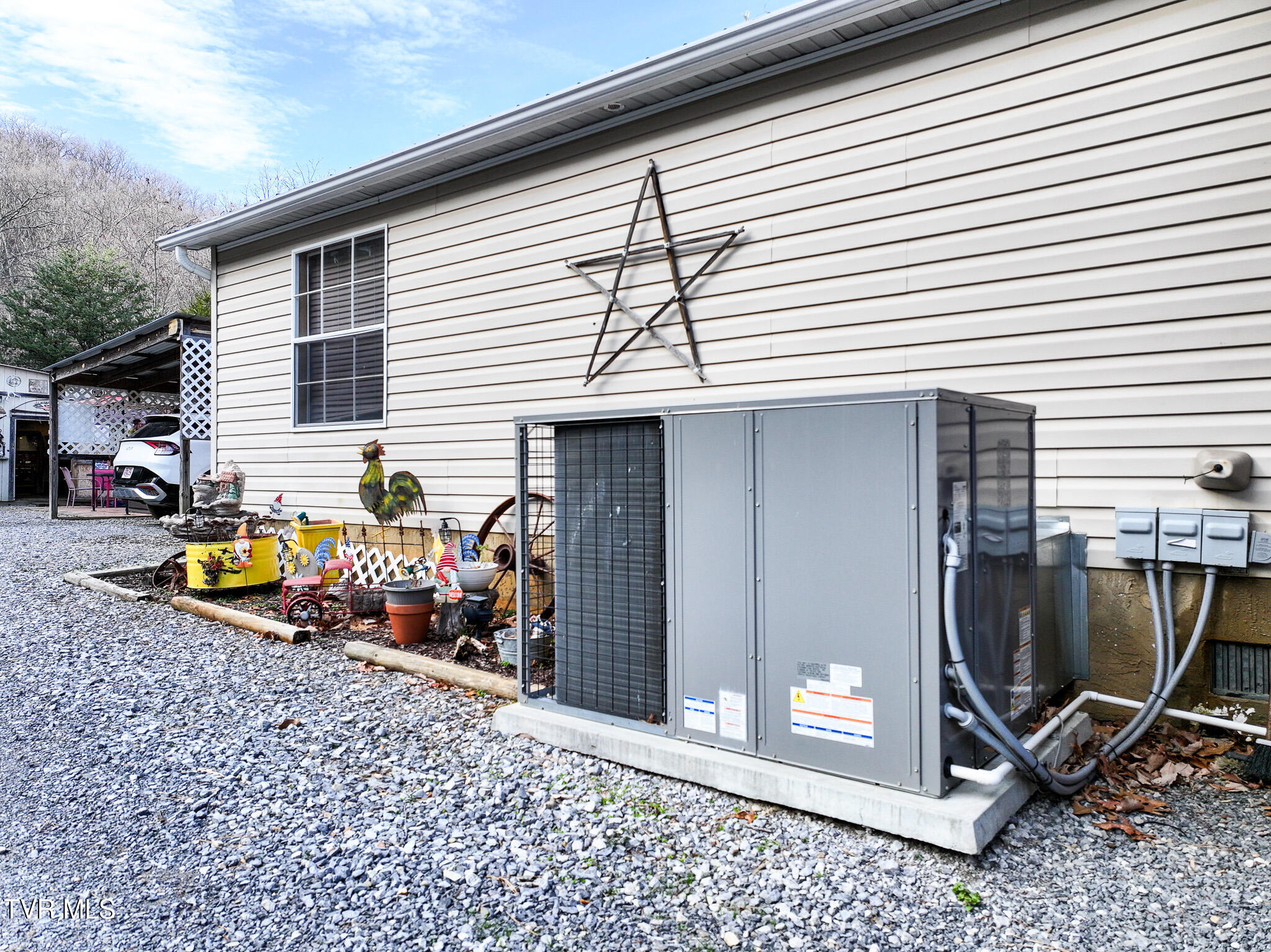 1243 Applewood Road Newport, TN 37821 - Photo 7 of 60 DJI_20251220165115_0417_D