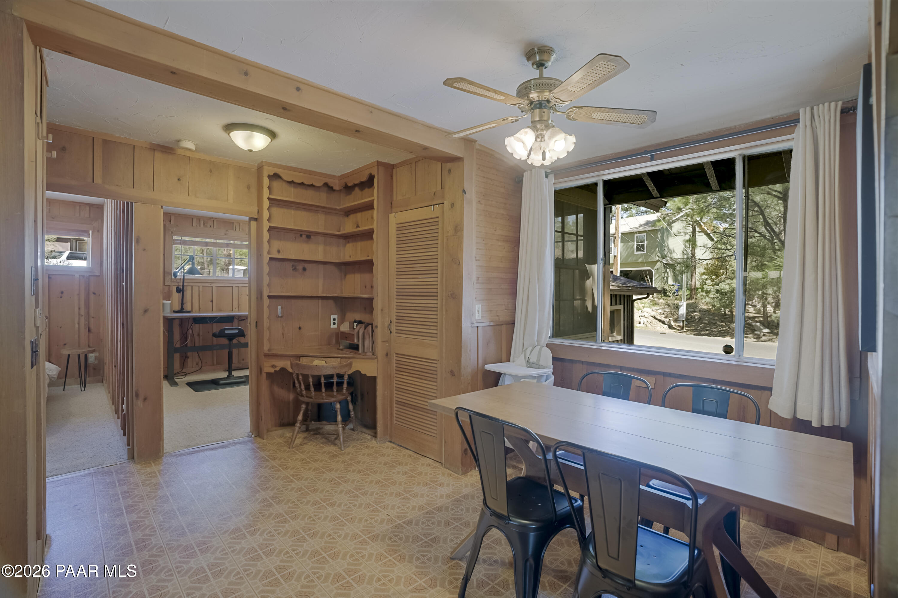 902 Hemlock Avenue Prescott, AZ 86303 - Photo 13 of 37 Dining Area 1