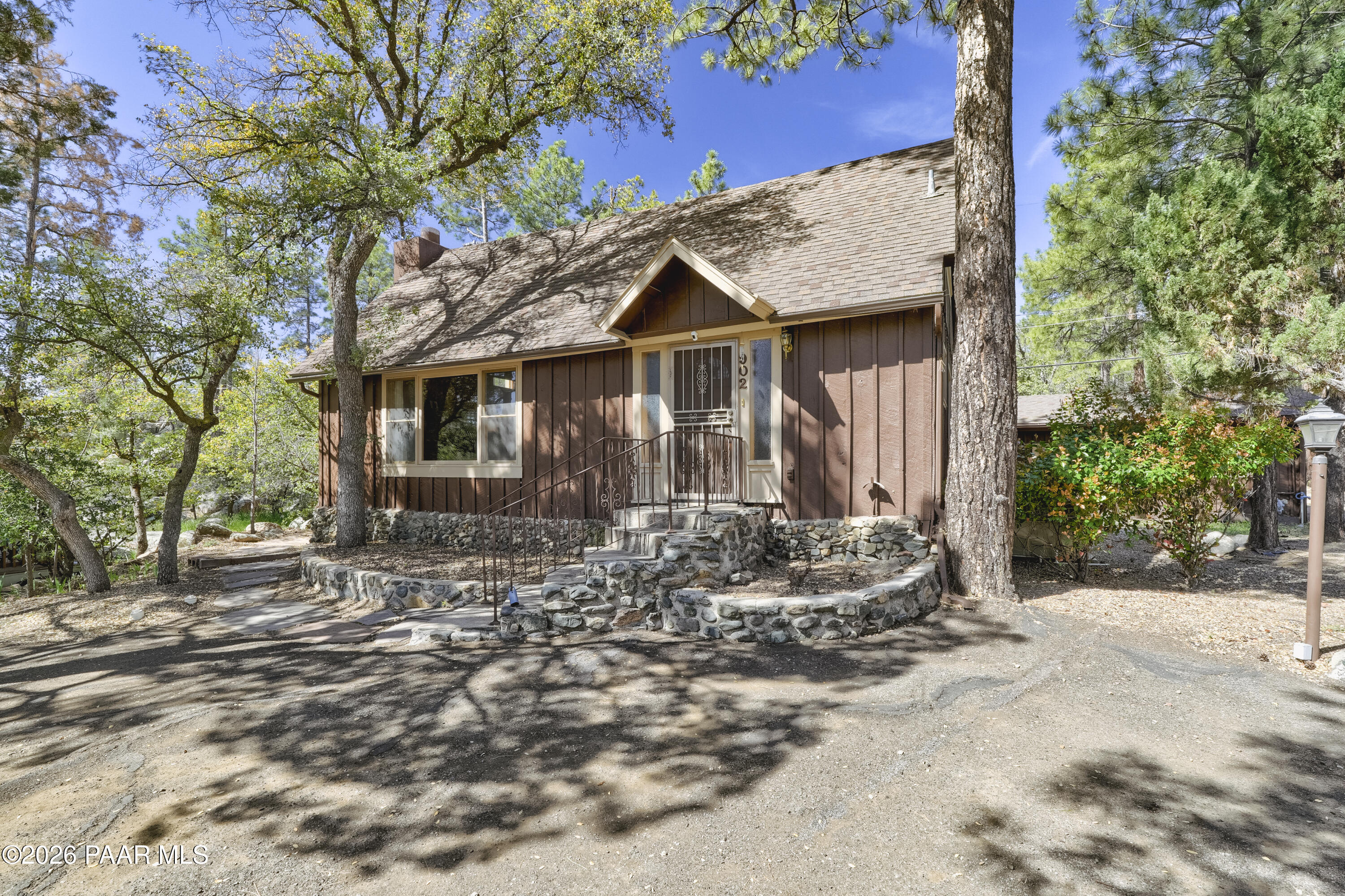 902 Hemlock Avenue Prescott, AZ 86303 - Photo 2 of 37 A Front View 2