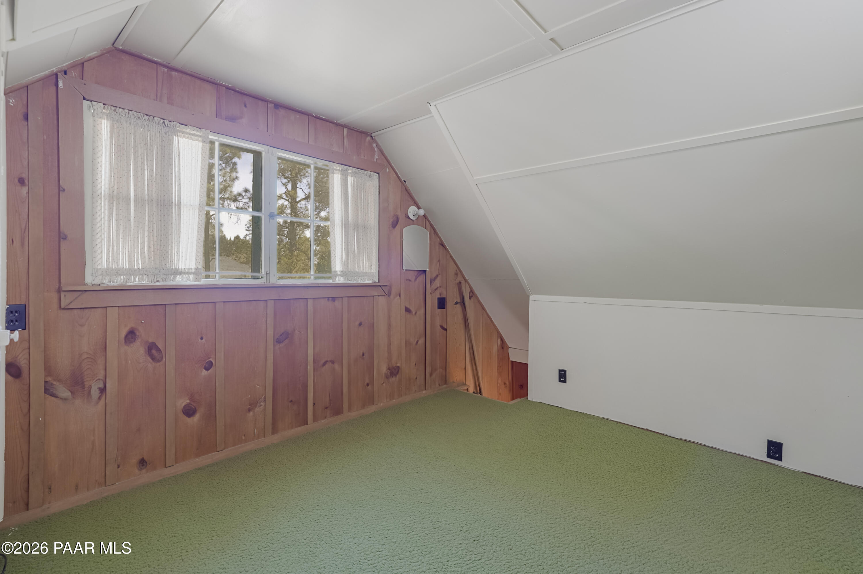 902 Hemlock Avenue Prescott, AZ 86303 - Photo 23 of 37 Loft/Family Room 1