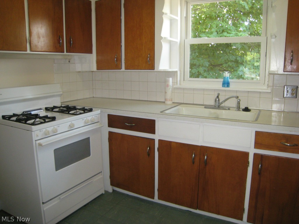 90 South Miller Road Akron, OH 44333 - Photo 7 of 12