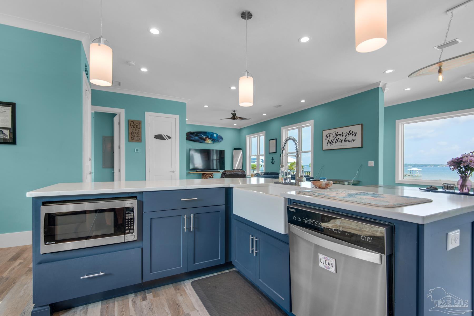 7706 White Sands Boulevard Navarre Beach, FL 32566 - Photo 10 of 47