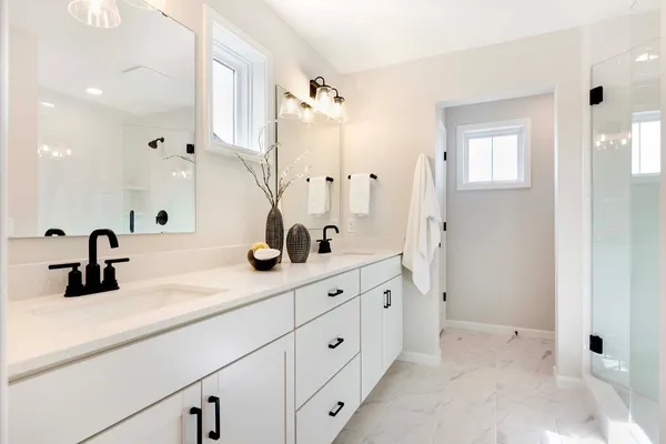 $577,795 | 3468 Knightsbridge Trail Lake North, Lake Elmo, MN 55042