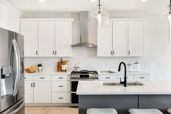 $577,795 | 3468 Knightsbridge Trail Lake North, Lake Elmo, MN 55042