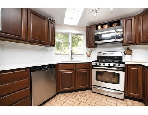 166 Captain Peirce Road Scituate, MA 02066 - Photo 4 of 20 Gallery Image 4