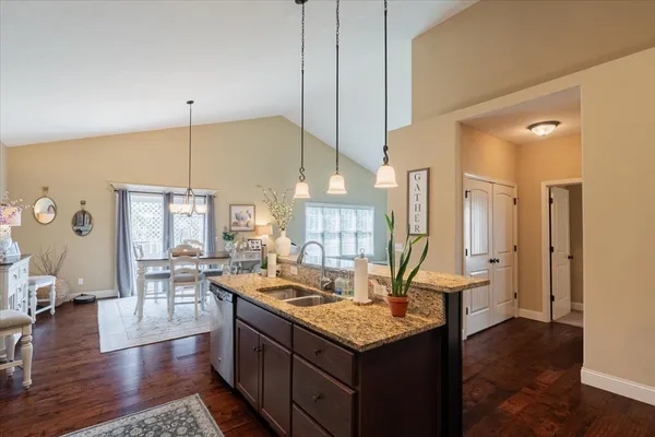 $375,000 | 2020 Escalade Road, Bloomington, IL 61705