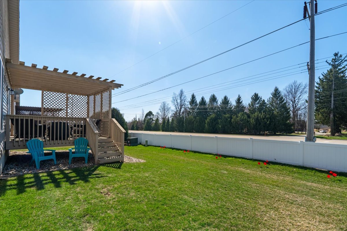 2020 Escalade Road Bloomington, IL 61705 - Photo 23 of 28