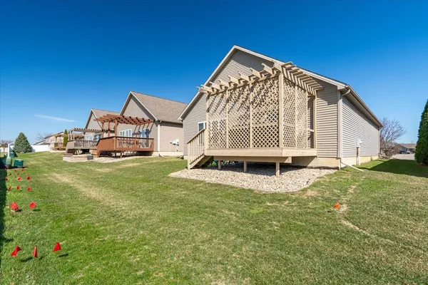 $375,000 | 2020 Escalade Road, Bloomington, IL 61705