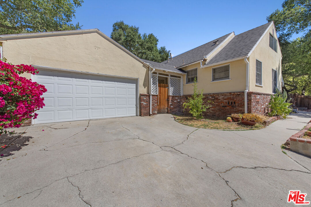 6349 Blanchard Canyon Road Tujunga, CA 91042 - Photo 4 of 71