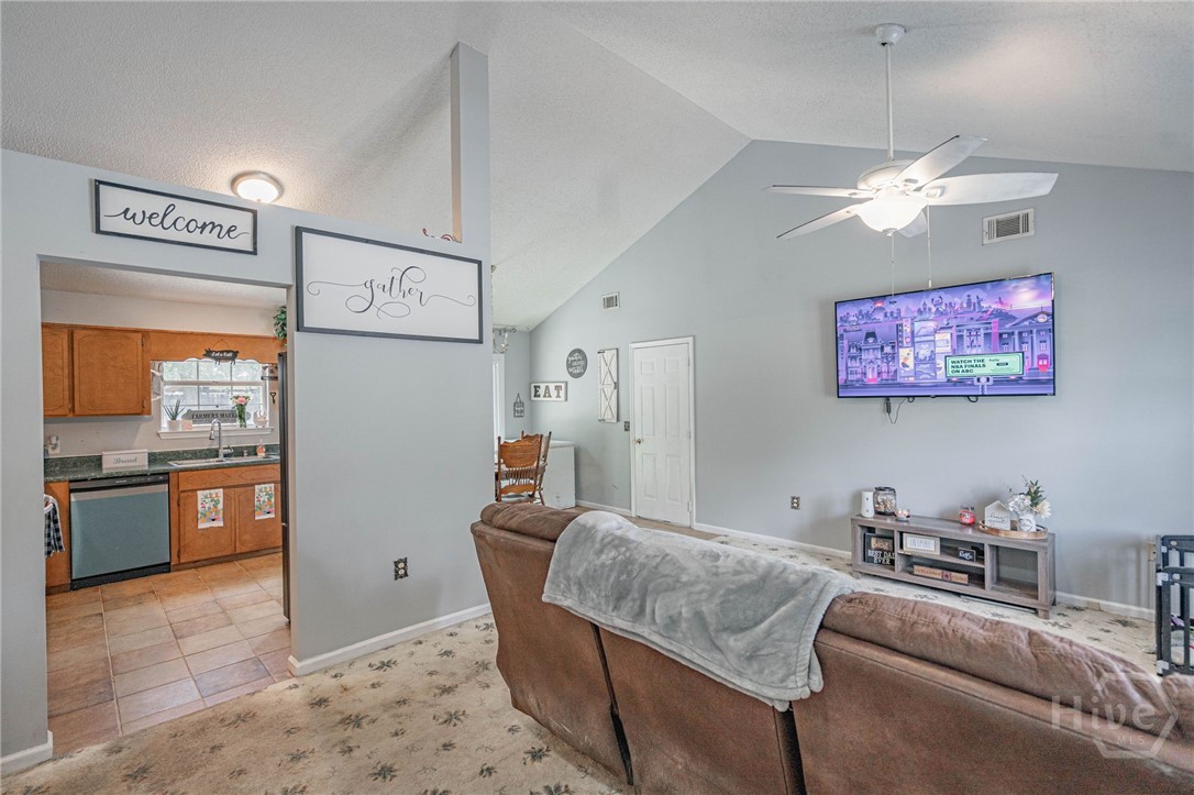 203 Deer Road Springfield, GA 31329 - Photo 4 of 33