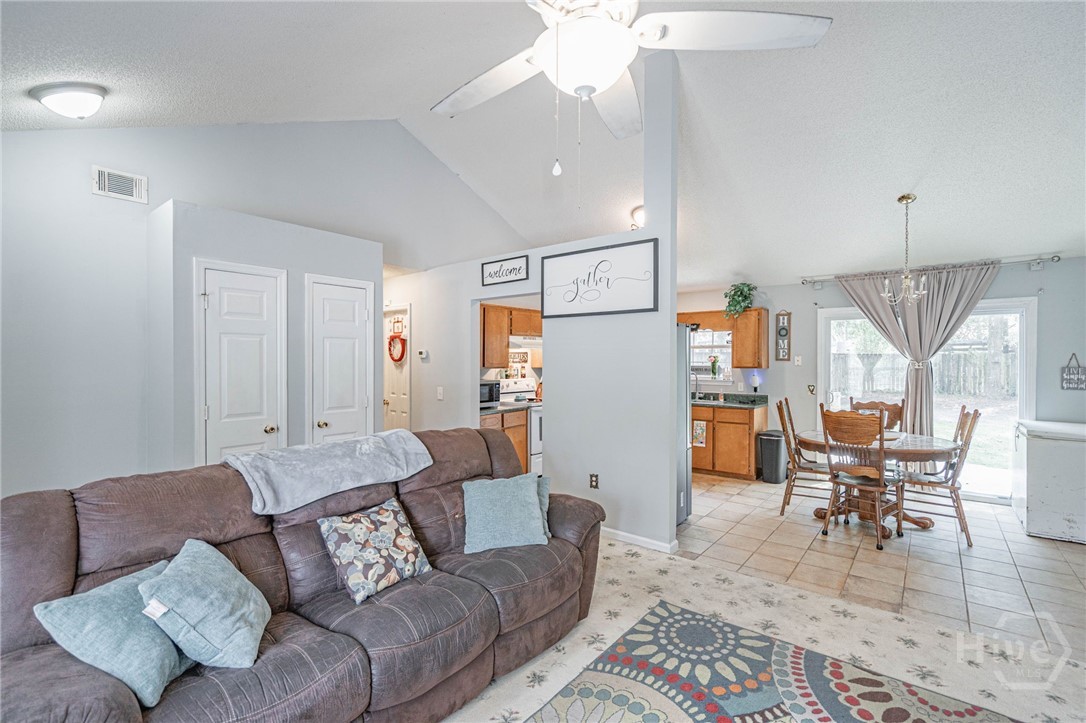 203 Deer Road Springfield, GA 31329 - Photo 7 of 33