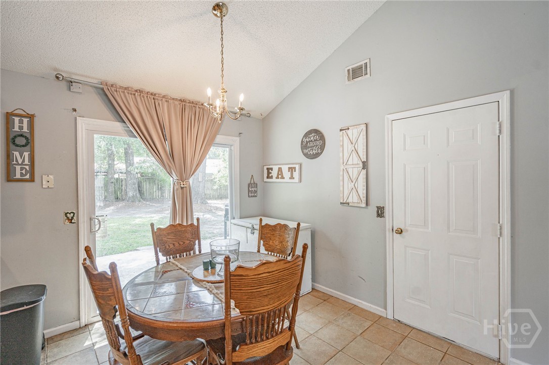 203 Deer Road Springfield, GA 31329 - Photo 10 of 33