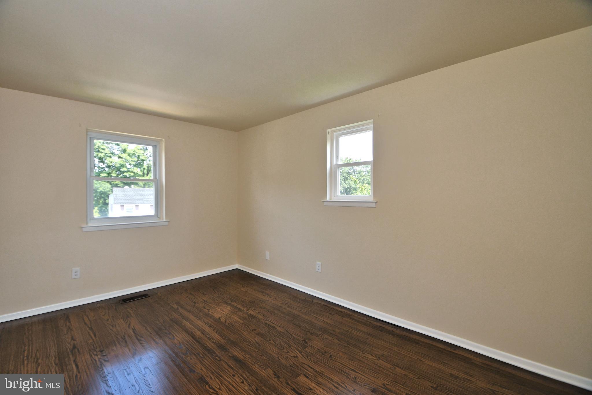 11949 Dumont Road Philadelphia, PA 19116 - Photo 37 of 54 Bedroom 2
