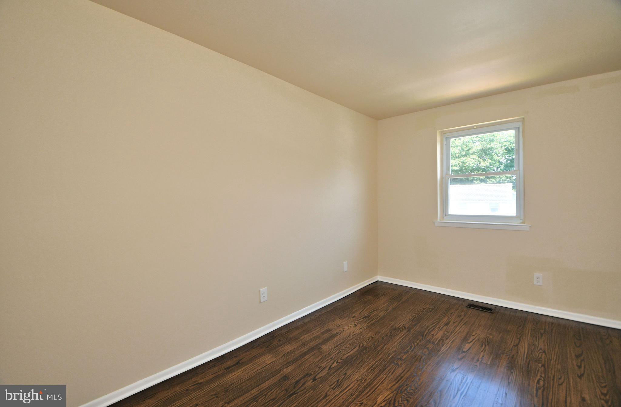 11949 Dumont Road Philadelphia, PA 19116 - Photo 42 of 54 Bedroom 3